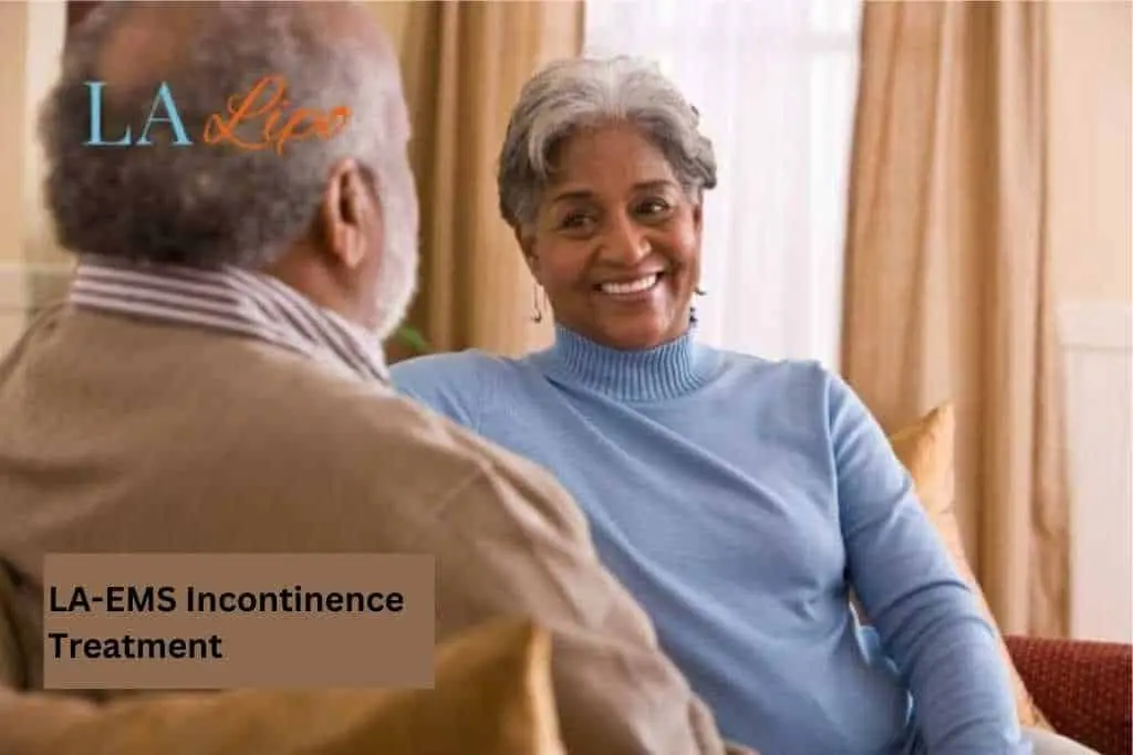 Couple sat smiling at each other - LA-EMS treatment Greater London (Greenwich)